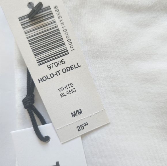 Brand new with tag Aritzia TNA size medium top. - Picture 3 of 9